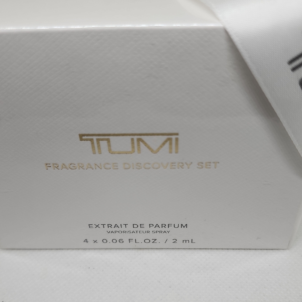 Tumi Fragrance Discovery Set in White
